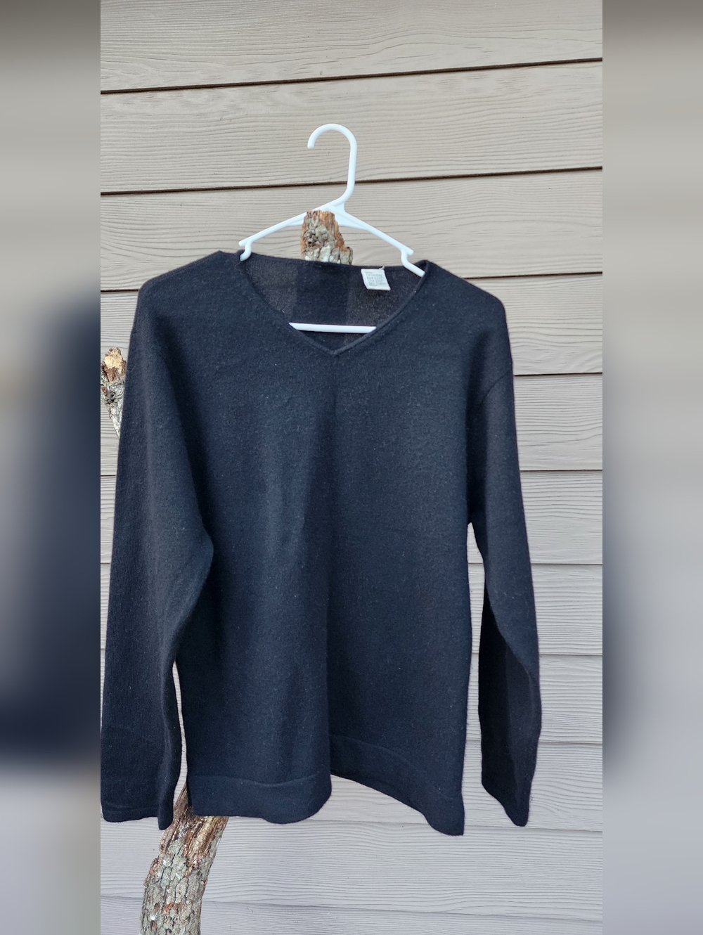Classic Black V-Neck 100% Cashmere  Sweater